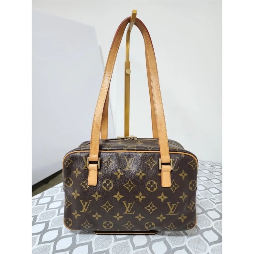Louis Vuitton this authentic